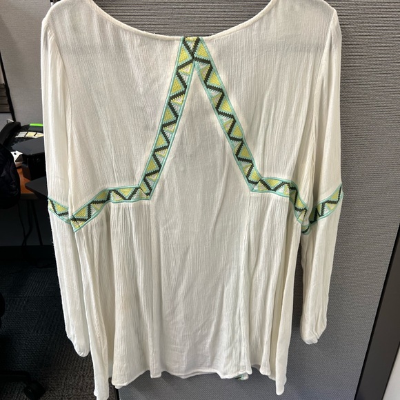 L space blouse swim cover up - Picture 3 of 3